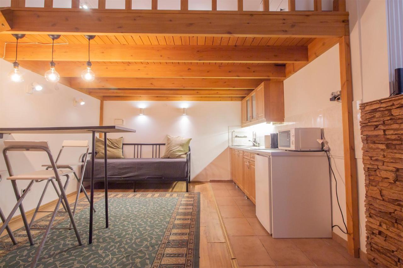 Weiner Cozy Apartment Budapest Eksteriør billede